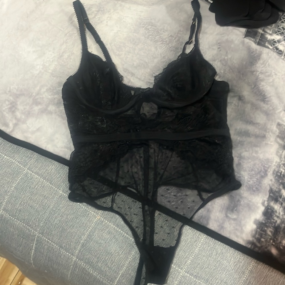 Size small corset looking lingerie black by bombshell boudoir